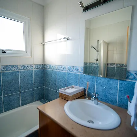 Villa Coastal Retreat Protarász